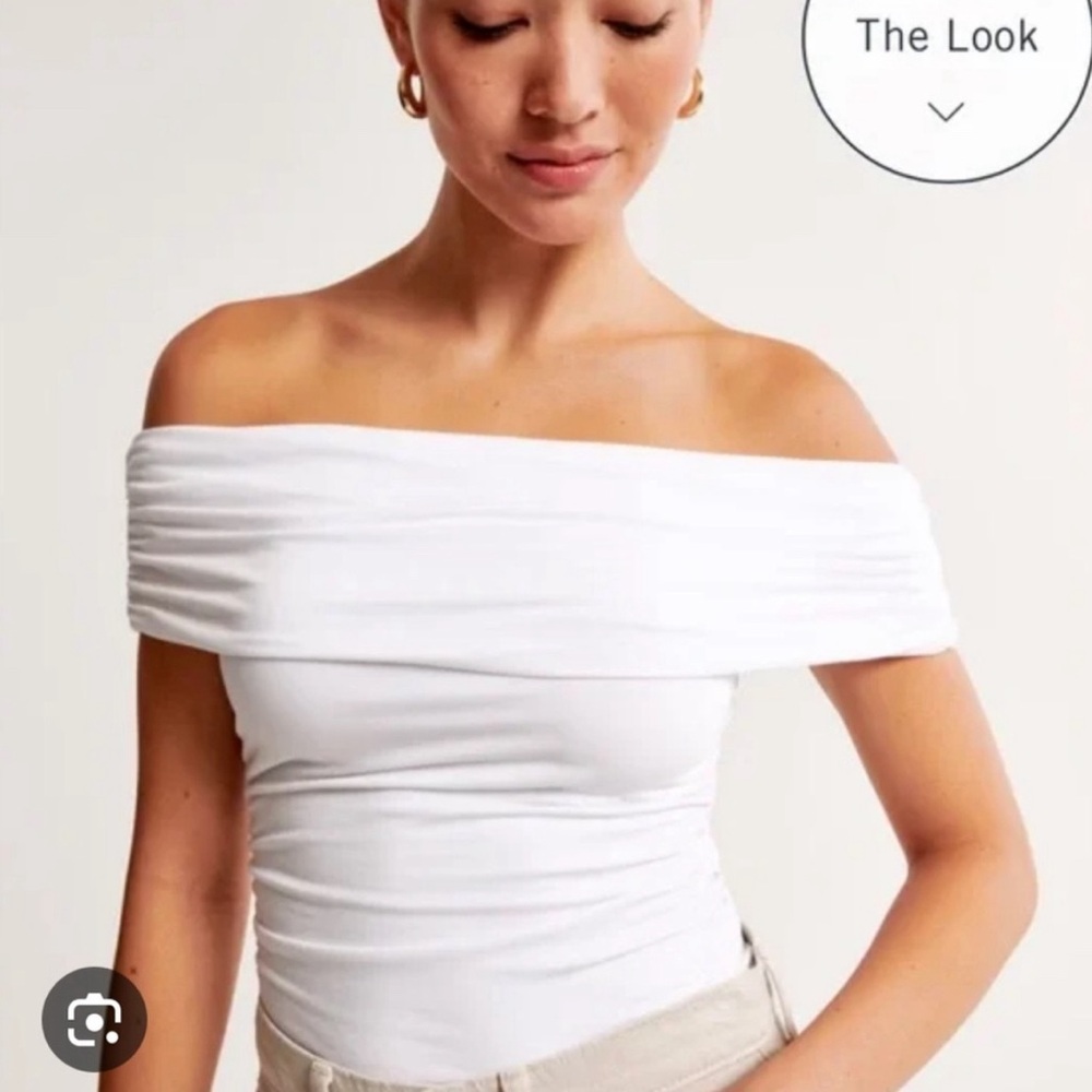 Abercrombie & Fitch off the shoulder top